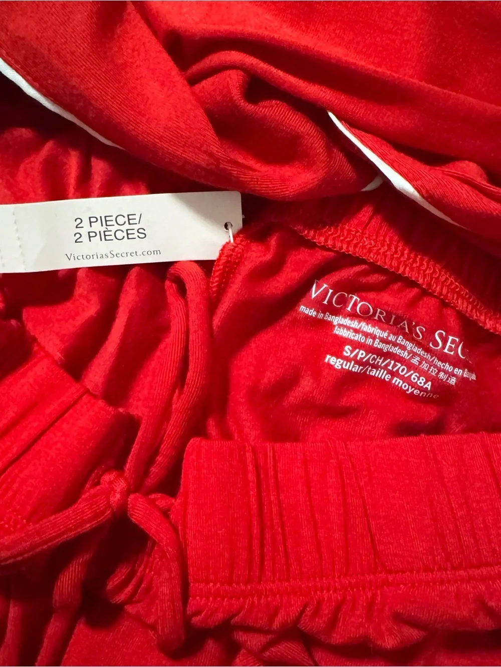 Victoria Secret’s Women Small Soft Long Pajama Set NWT Lipstick Red Bow Accent